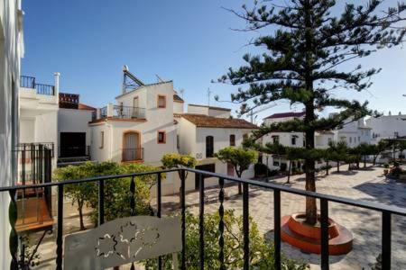 La Casa Del Reloj Lägenhet Estepona Exteriör bild