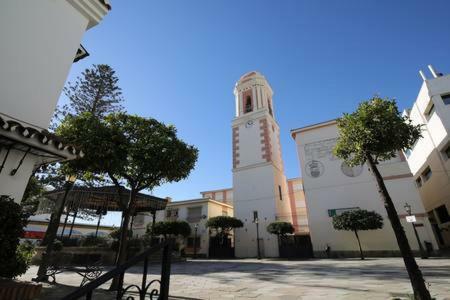 La Casa Del Reloj Lägenhet Estepona Exteriör bild